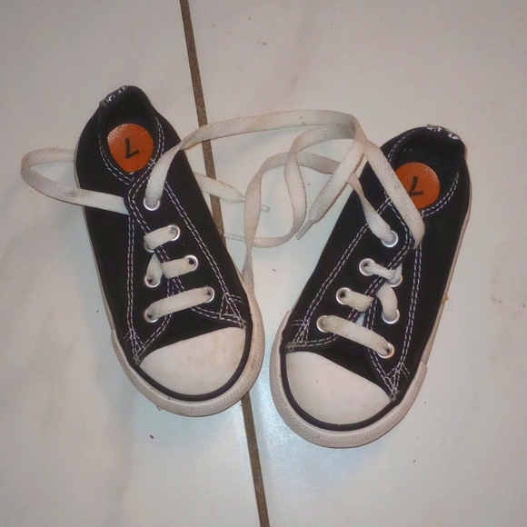Converse Other - Converse toddler black size 7 unisex